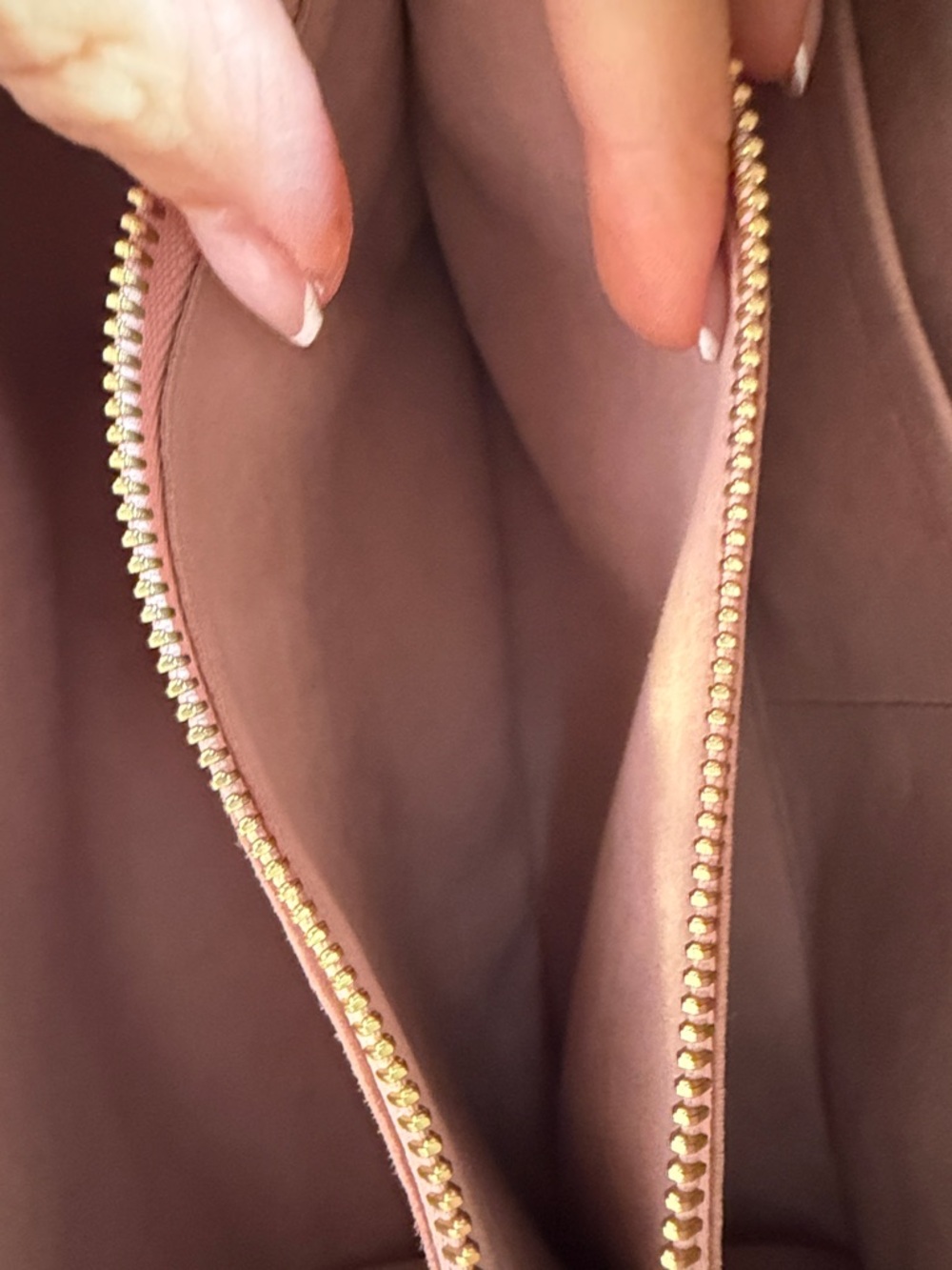 Louis Vuitton Brittany bag in Damier Ebène canvas - Picture 9 of 15